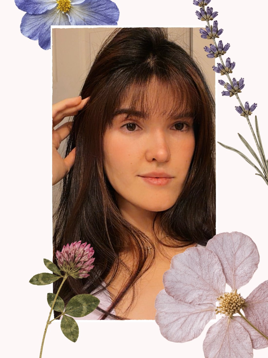 Renata, conhecida como Reh, taróloga da Cartas by Reh